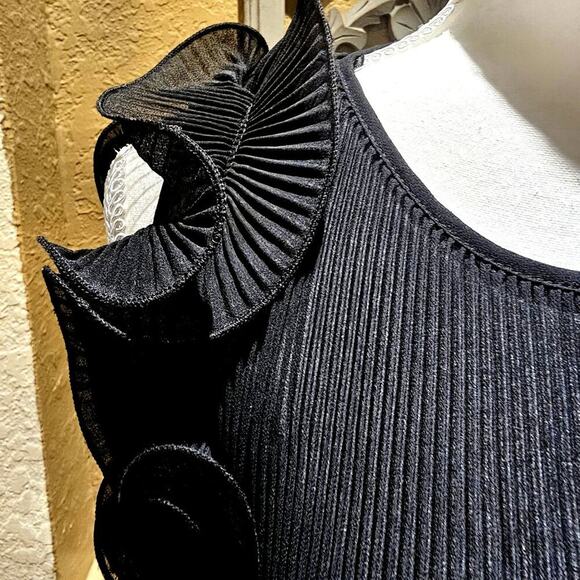 Zara Ruffled Black L Pleated Top Croquette Girly Whimsical Y2K Office Ruffled - Picture 3 of 10